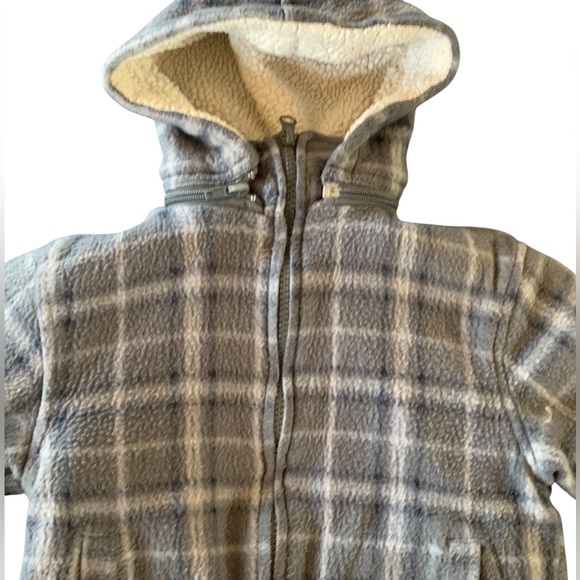 True Boys Size 4 Zip Up Detachable Hood Flannel /plaid Jacket - Picture 2 of 3